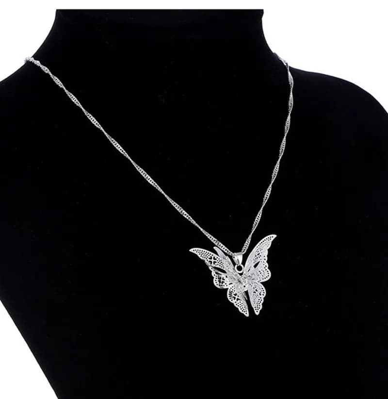 قلادة فراشة مجوفة ثلاثية الأبعاد مع أجنحة طائرة، قلادة من سبيكة الكريستال والزهور، مجوهرات للسيدات - 5