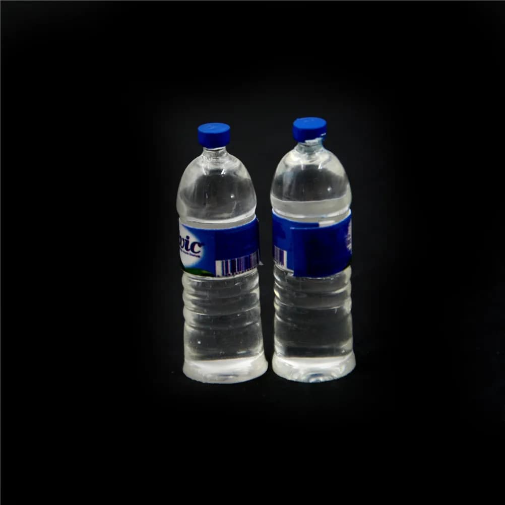 دمية صغيرة معدنية 1:12 زجاجات مياه لعبة، إكسسوارات مطبخ وغرفة معيشة للدمى، هدية للأطفال للعب التظاهر - 3