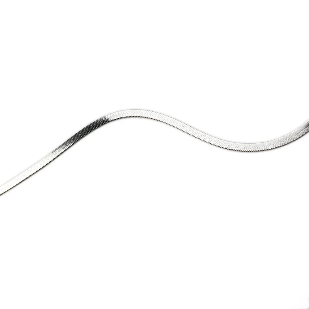 قلادة تشوكر على الرقبة بتصميم سلسلة بليد، قلادة ثعبان مسطحة مثيرة، مجوهرات هدية للنساء - 4