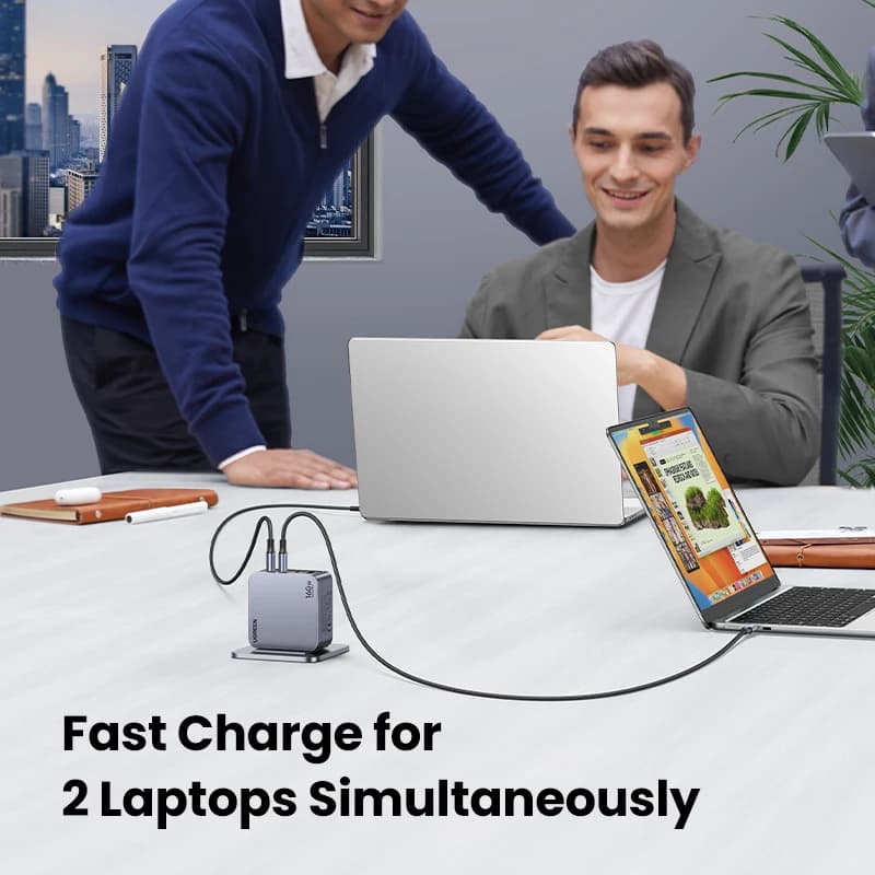 شاحن GaN بقوة 160 واط يدعم PD 3.1 وType-C وQC 4.0 و3.0 للشحن السريع لأجهزة ماك بوك برو والكمبيوتر المحمول وهواتف آيفون 17 وشاومي وتابلِت - 3