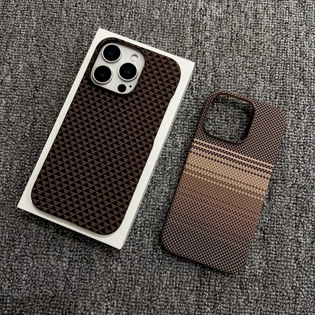 غطاء مغناطيسي رقيق بدون إطار من ألياف الكربون مع تصميم غروب الشمس، مناسب لهواتف iPhone 17 Air و16 Plus و15 و14 و13 و12 Pro Max، غطاء مقاوم للصدمات - 3