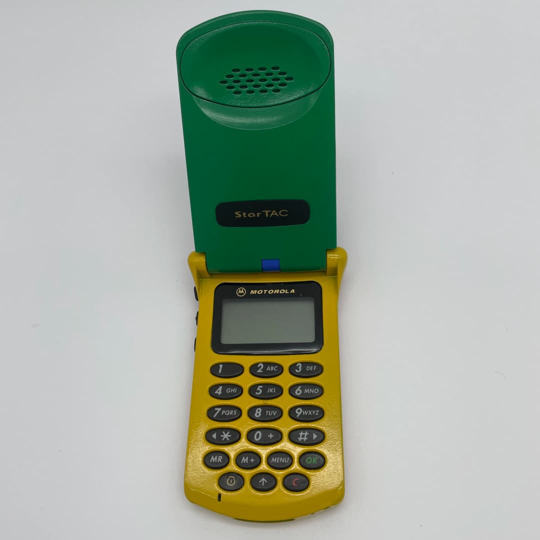 هاتف محمول موتورولا ستار تاك الأصلي غير المقفول 2G سعة 500 مللي أمبير 2G GSM 900 - 3
