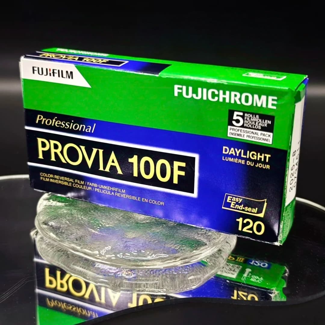 Original 1-5 Rolls Fujifilm PROVIA 100F 120 Color Reversal Film RDP3 Positive Film Film Single Roll Price Daylight Type