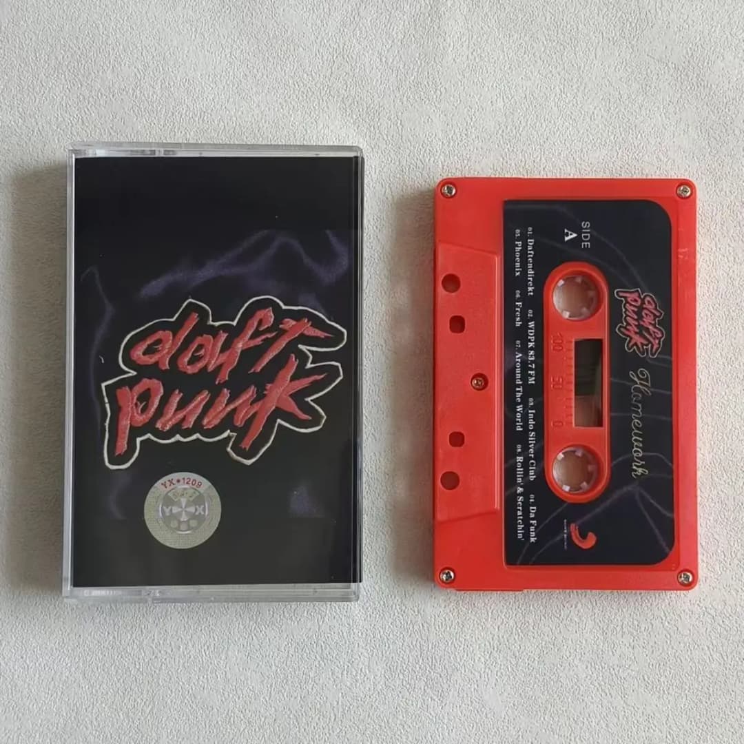 شريط موسيقى DJ Daft Punk Thomas Bangalter، ألبوم Homework، Discovery، 3 أشرطة كاسيت، أزياء تنكرية، مشغل، مسجل، صندوق موسيقى تصويرية - 2