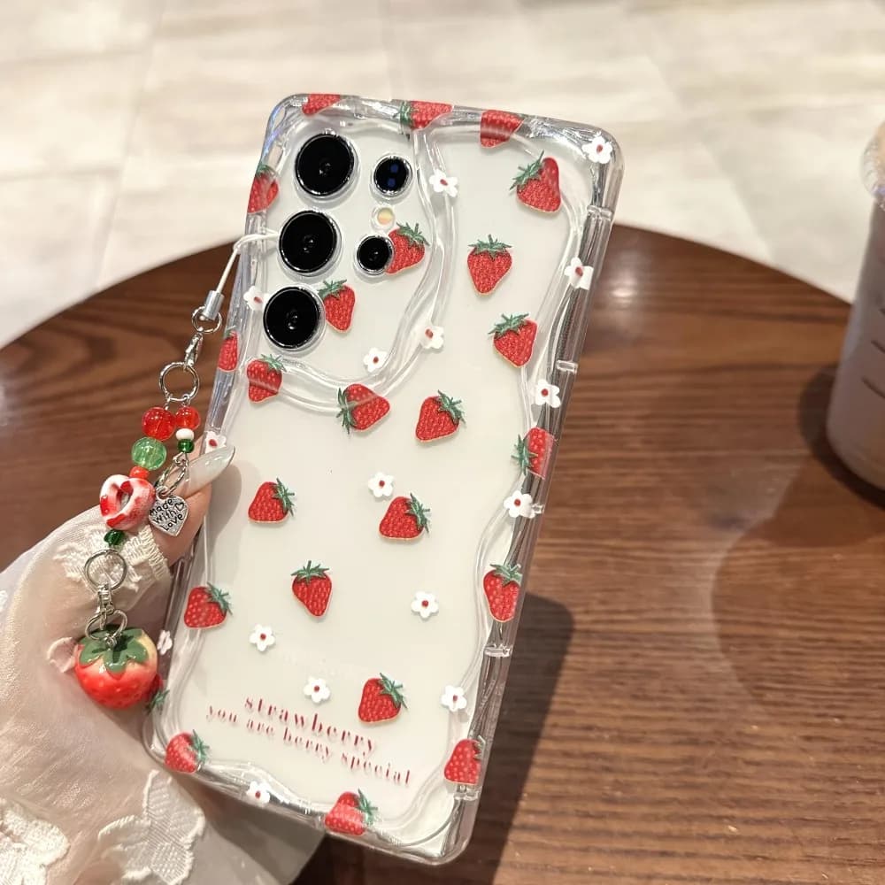 غطاء هاتف بطباعة فراولة، مناسب لـ Samsung Galaxy S25-A33، شفاف وناعم