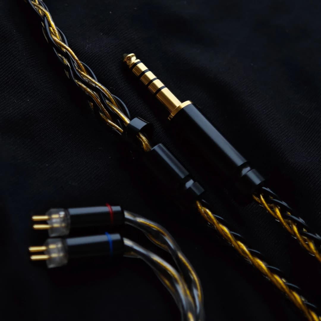 MoonDrop KATO/Starfield 2/Blessing 3 Upgrade Cable - 8-Strand High-Fidelity 0.78mm 2-Pin Wire with 4.4/2.5mm Balanced Plugs - 6