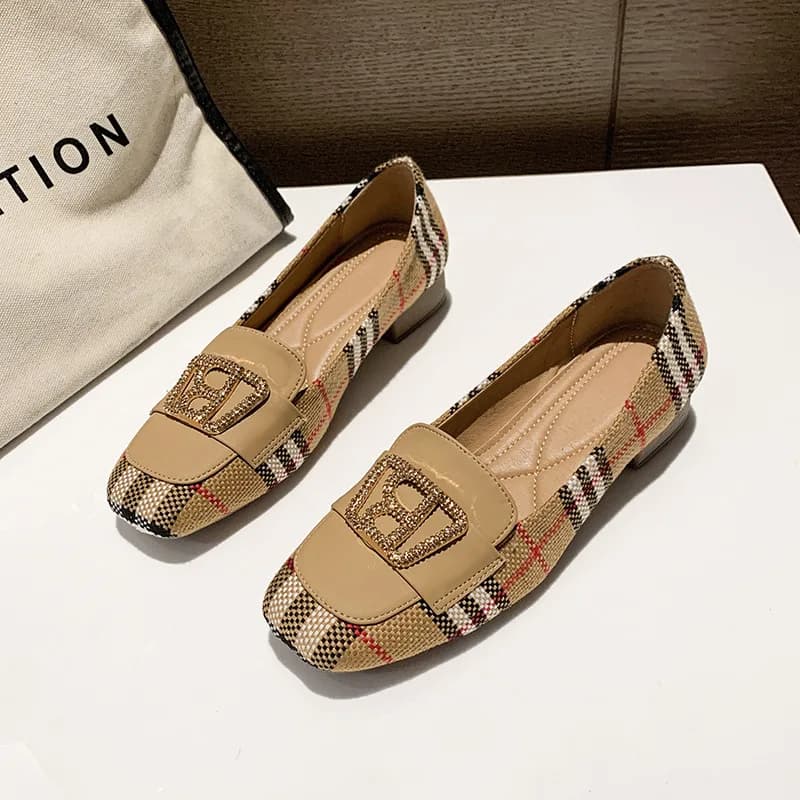 أحذية نسائية بكعب منخفض بتصميم مربع الرأس، نمط الترتان مع مشبك معدني، سهلة الارتداء لربيع وخريف