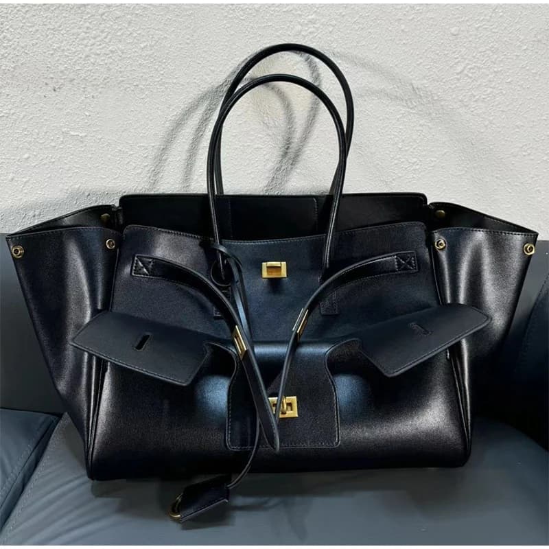 Brand New Large Capacity Tote Bag Luxury Fashion Handbag Buckle Design Shoulder Bag Fashion Casual Clutch Versatile Travel Bag - 3