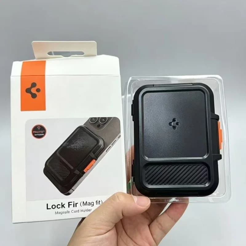 حامل بطاقات Spigen متوافق مع MagSafe لهواتف iPhone 17 Air و12 و13 و14 و15 و16 و17 و18 Pro Max، حقيبة بطاقات مغناطيسية متينة