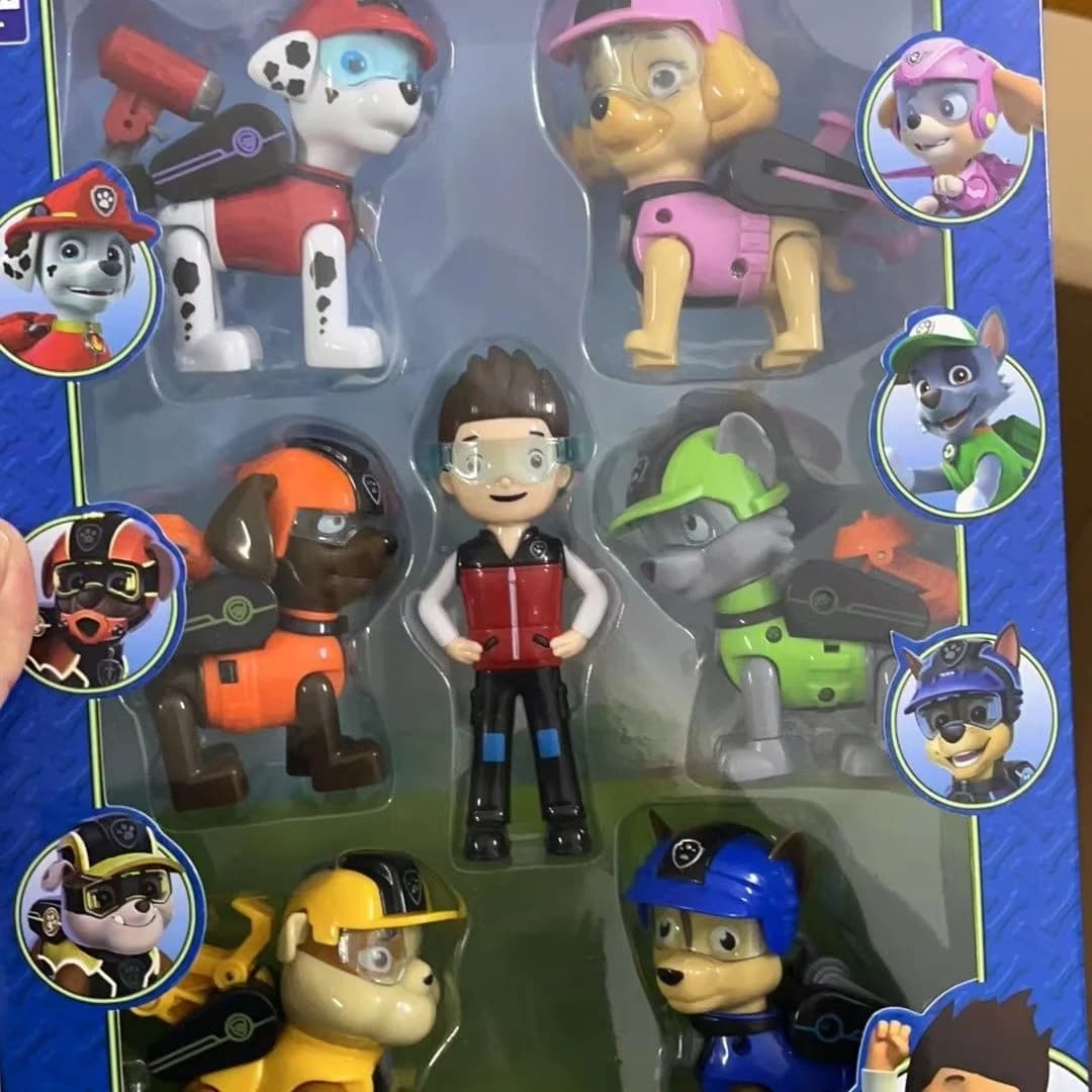 مجموعة Paw Patrol 7 قطع، مهمة الإنقاذ النهائية، الإصدار الأسود، تحتوي على شخصيات Skye وMarshall وRocky وChase في علبة - 2
