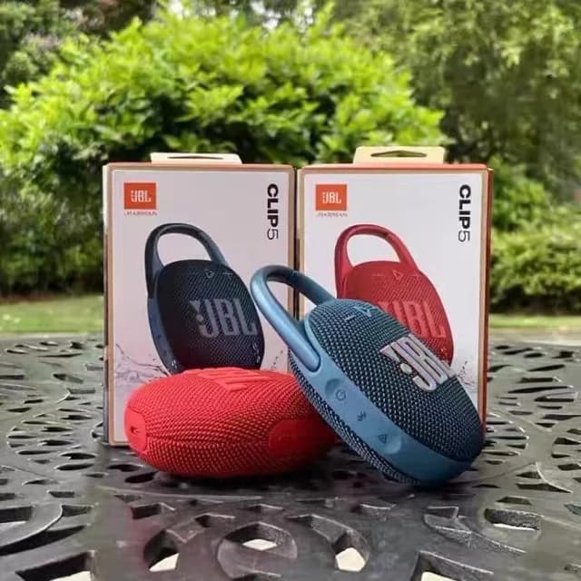 سماعة JBL كليب 5 بلوتوث مقاومة للماء والغبار IP67 بطارية 12 ساعة كارابينر باس نقي للجري وركوب الدراجات والجيم واللياقة البدنية - 2