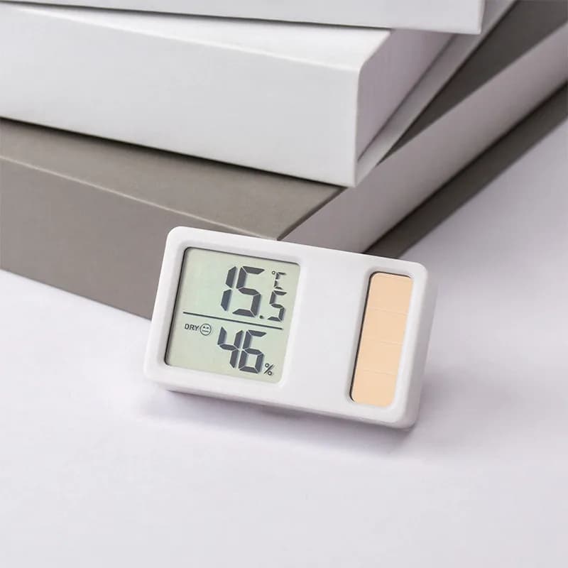 Solar power Temperature and Humidity Meter Mini Portable Humidity Digital Electronic Temperature Detection Meter for Bedroom - 3
