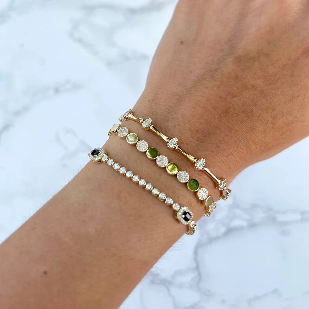 سوار نسائي على شكل سلسلة تنس مرصعة بالزركونيوم المكعب بلون ذهبي، تصميم على شكل عظمة خيزران - 4