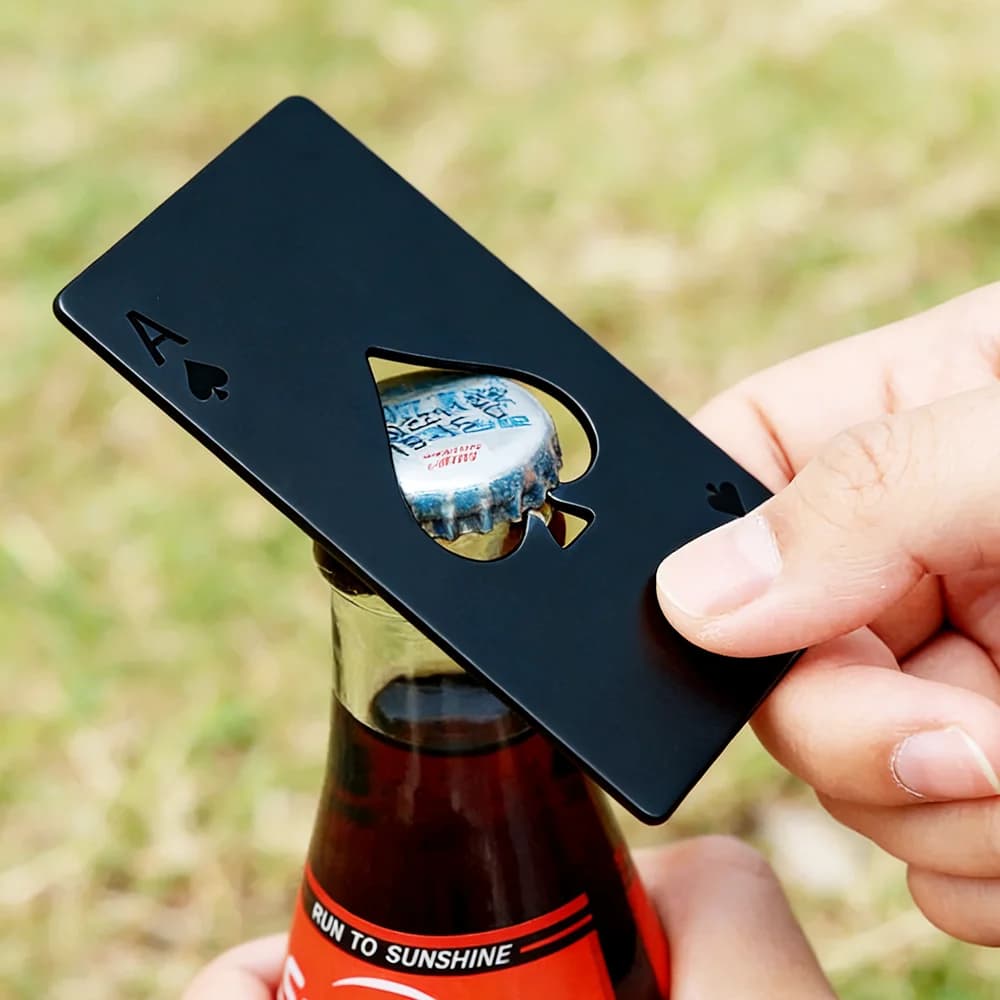 أداة جيب محمولة من الفولاذ المقاوم للصدأ فتاحة زجاجات على شكل آس الكؤوس، فتاحة أغطية مشروبات غازية وبيرة صغيرة على شكل بوكر هدية لعب الورق - 6