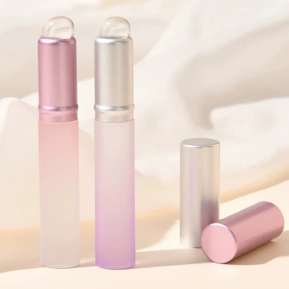 Mini Silicone Lip Makeup Brush Concealer Brushe With Cover Lip Mask Applicators Lip Gloss Brush Women Lipstick Brush Beauty Tool - 4
