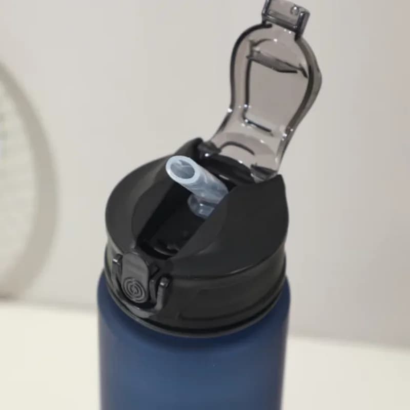 750ML Leak-Proof Sports Water Bottle with Straw and Carrying Loop BPA-Free Portable Mug with Seal Lid for Fitness Camping - 3
