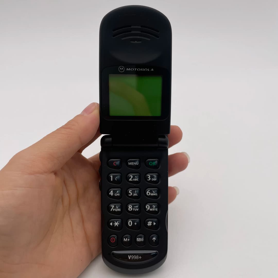 هاتف محمول موتورولا V998 الأصلي المفتوح بشبكة GSM 900/1800 2G بلوحة مفاتيح إنجليزية - 4