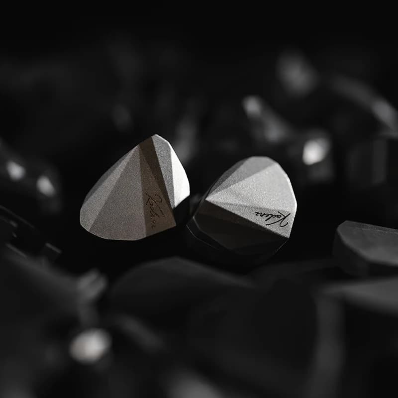 MOONDROP Kadenz Dynamic Driver lEMs in-ear headphones 4.4mm USB-C Wired Connection - 2
