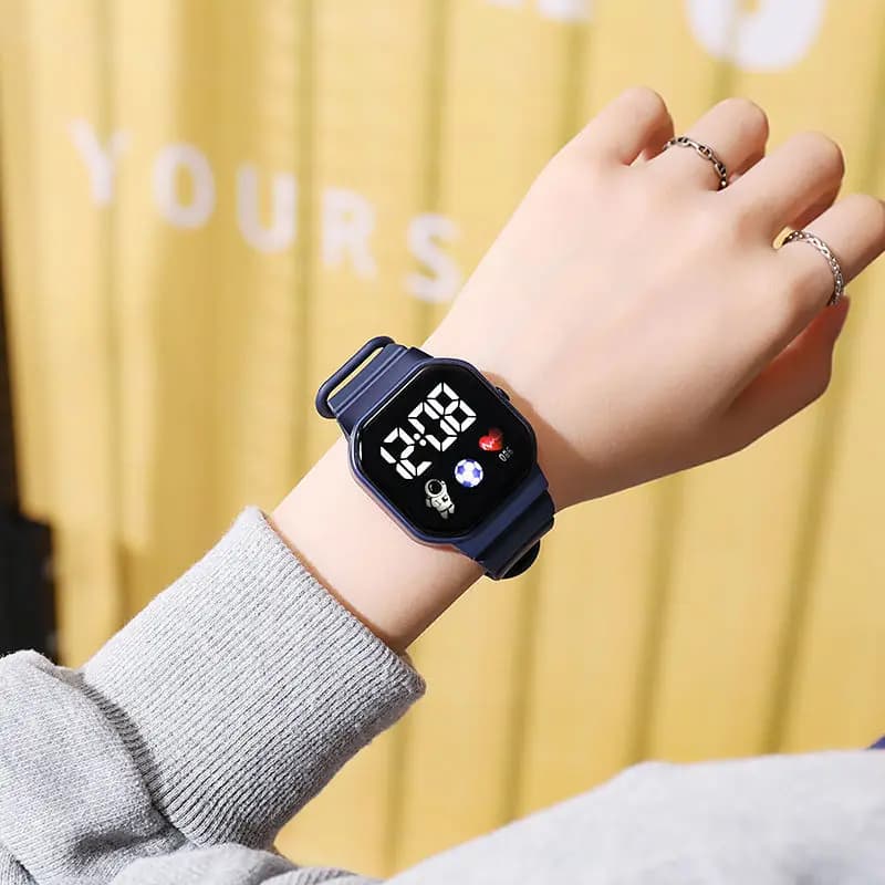 ساعة رياضية للنساء والرجال ساعة رقمية إلكترونية LED عصرية كاجوال بسيطة ساعة سيليكون نسائية - 2