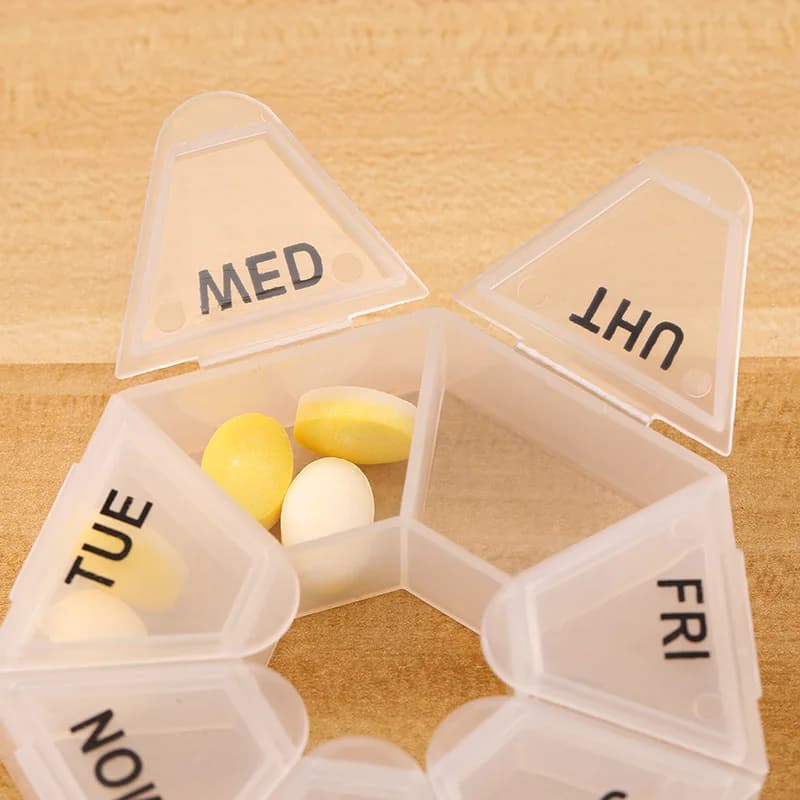 1 قطعة علبة حبوب منع الحمل البلاستيك 7 أيام اللوحي كاندي صندوق المحمولة تخزين حامل لوحي السفر المنظم حبوب منع الحمل موزع الحاويات - 5