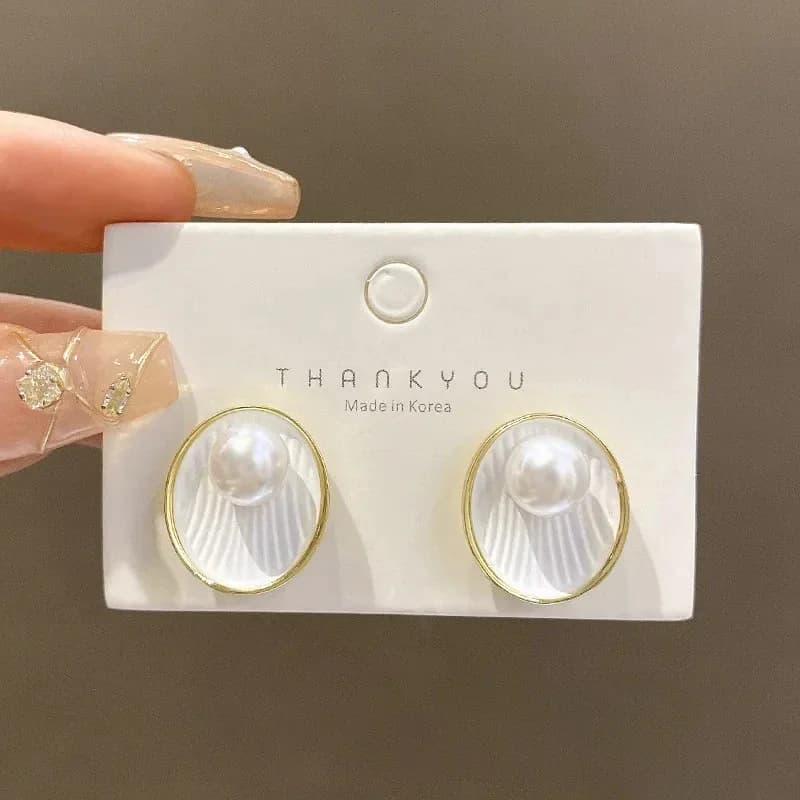 Pure White Women's Dangle Earrings Blooming Flower Acrylic Enamel Butterfly Imitation Pearl Heart Hanging Earrings Elegant Brinc - 6