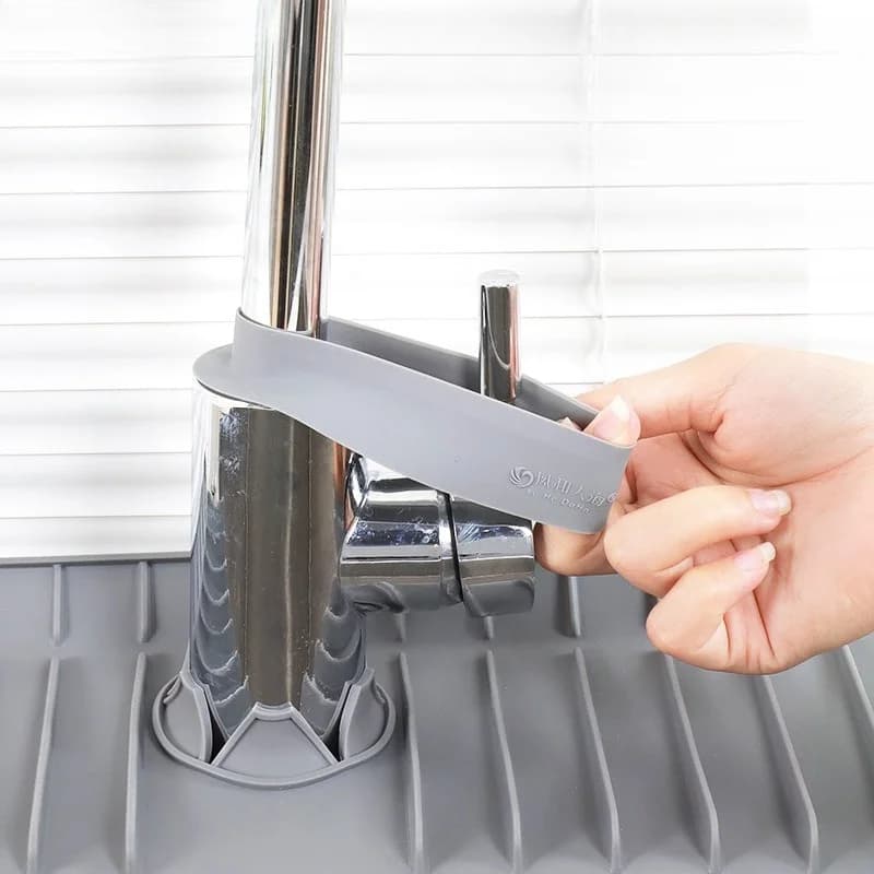 قطعة واحدة من السيليكون لامتصاص الماء وحماية حوض المطبخ من الرذاذ، حصيرة تصريف للمطبخ والحمام - 4