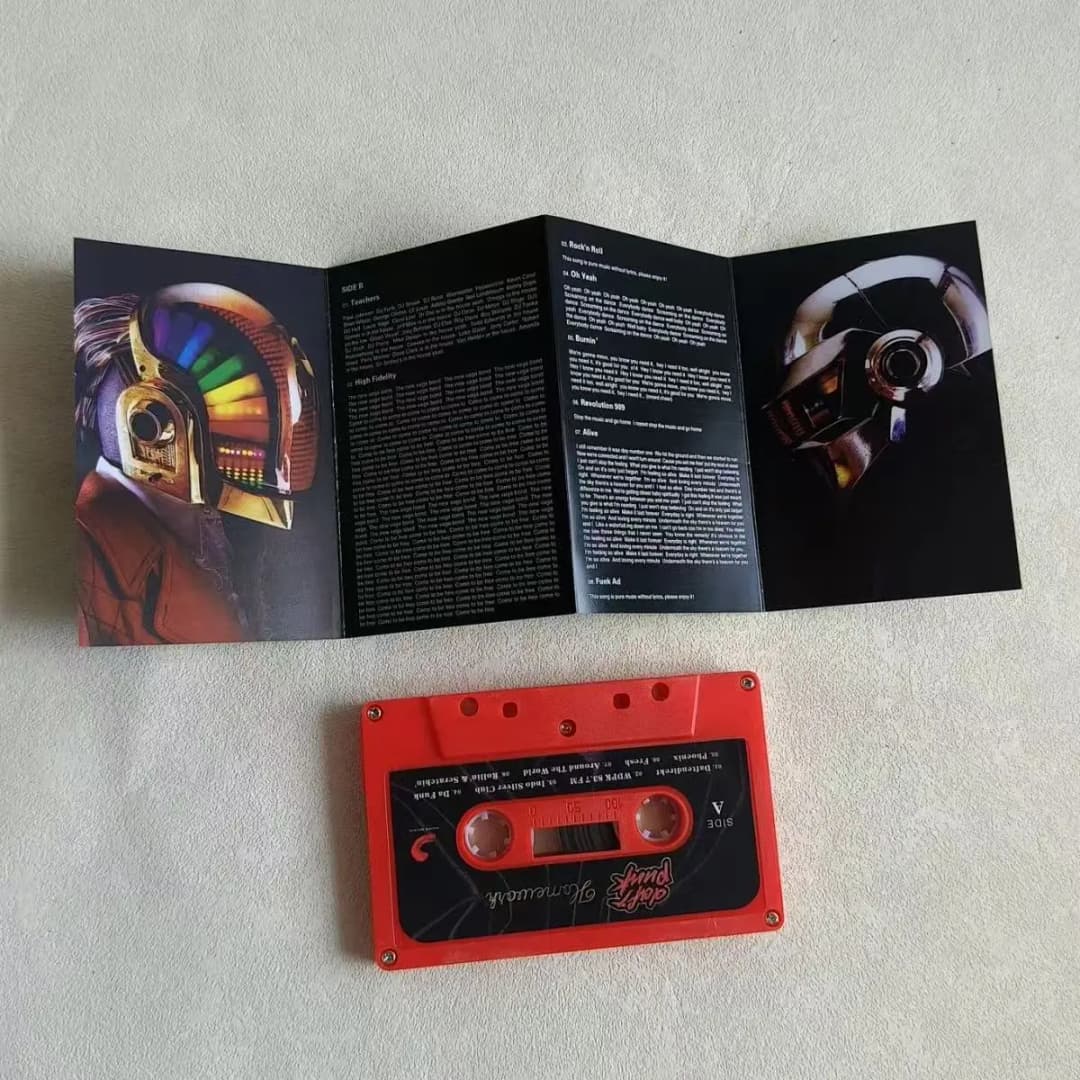 شريط موسيقى DJ Daft Punk Thomas Bangalter، ألبوم Homework، Discovery، 3 أشرطة كاسيت، أزياء تنكرية، مشغل، مسجل، صندوق موسيقى تصويرية - 4