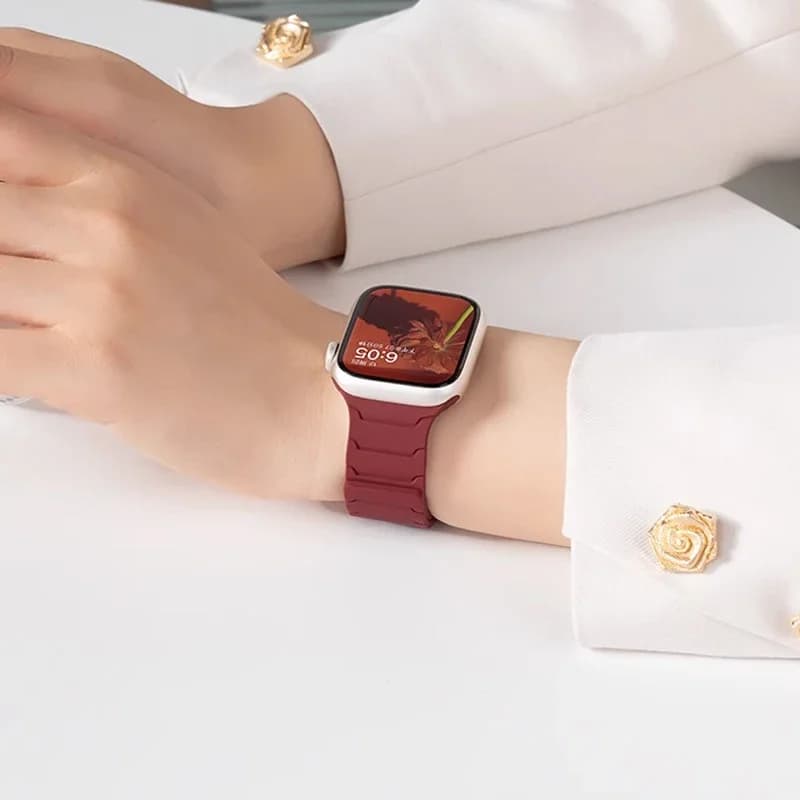 سوار سيليكون مغناطيسي لساعة Apple Watch Ultra 2، مقاس 49 مم و45 مم و41 مم، سوار لساعات Iwatch Series 9/8/7/6/SE/5/4، مقاس 38 مم و42 مم و44 مم و40 مم - 3