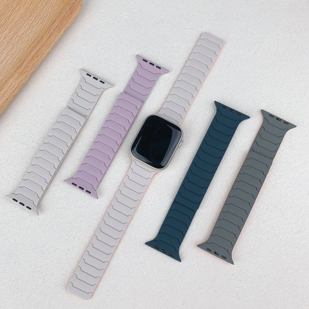 magnetic Strap For Apple Watch Band ultra 2 3 49mm 44mm 40mm 41mm 46mm 42mm 45mm 38 Silicone Bracelet IWatch Series 11 9 8 SE 10 - 4