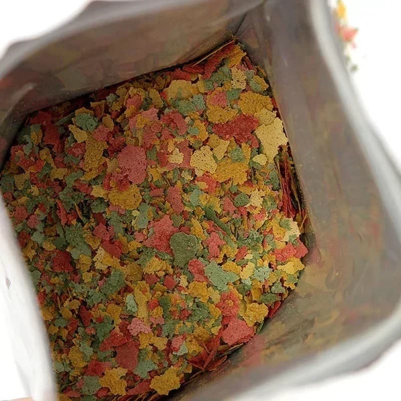 100g/packSmall Tropical Ornamental Fish Feed Aquarium Fish Thin Slice Feed Fish Feed Seedling Growth Food Family Fishing Tools - 3