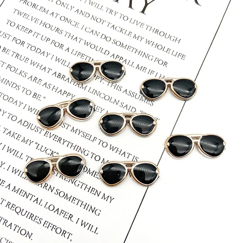 12Pcs Fashion Mini Plastic Glasses For Dolls Sunglasses Eyeglasses Pretend Play DIY Photo Prop Pet Glasses Toy Doll Sunglasses - 2