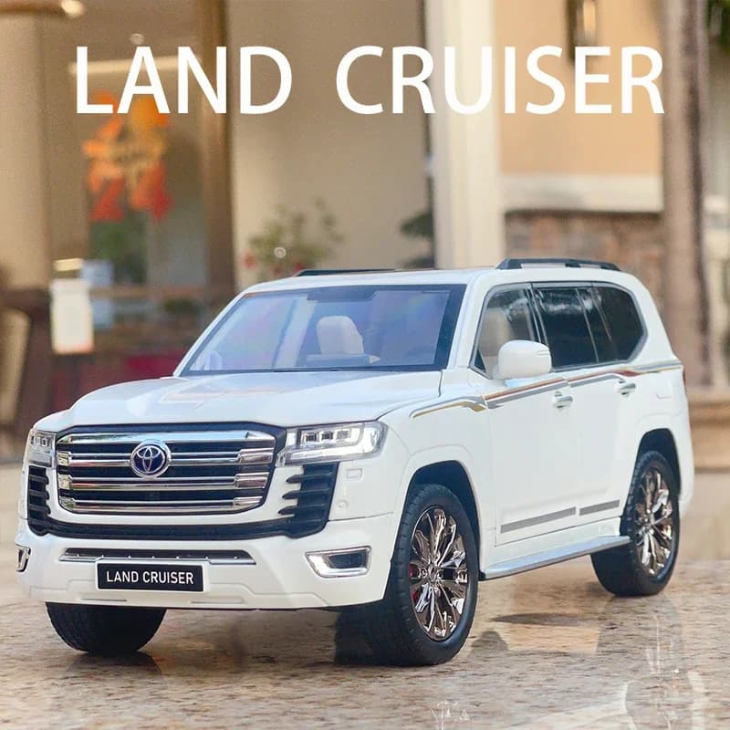 لعبة سيارة تويوتا لاند كروزر LC300 من سبيكة السيارة ، صب المعادن ، الصوت والضوء ، ألعاب مركبة للأطفال