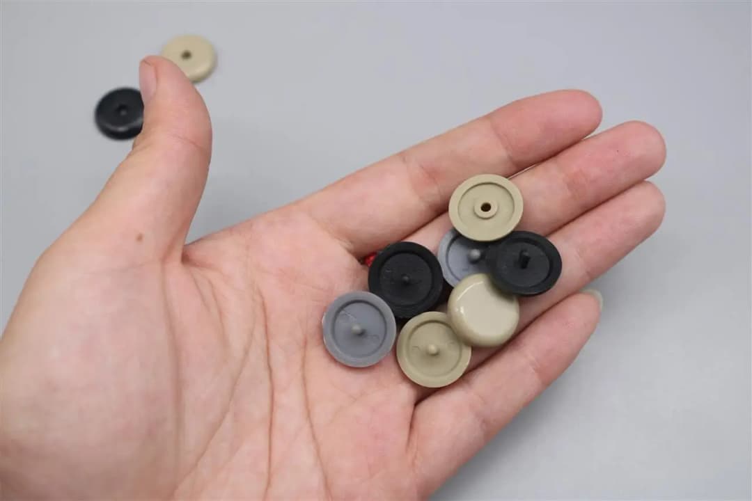 1/10/20pcs Car Parts Auto Safety Seat Belt Black Plastic Stopper Pitch Limit Buckle Clip Retainer Retainer Seatbelt Stop Button - 4
