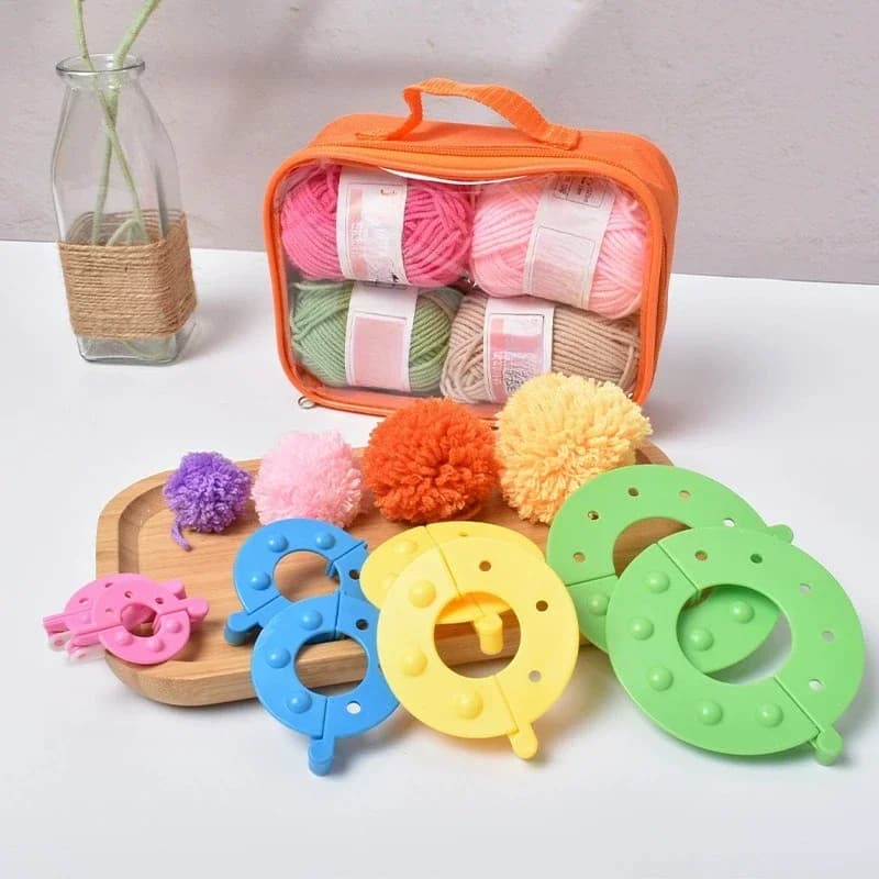 8 قطعة 4 أحجام زغب الكرة ويفر PomPom صانع الحياكة تلوح في الأفق عدة الاطفال كرة صوفية ويفر كرات صوفية لعبة لتقوم بها بنفسك كرات صوفية أداة مجموعة