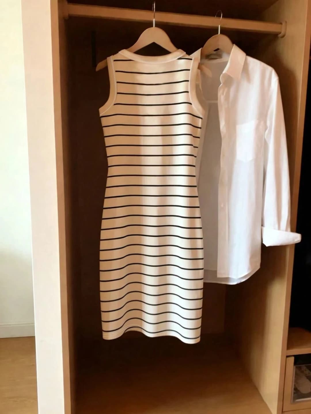 Women's Spring/Summer Casual Elegant Sleeveless Slim-Fit Round Neck Striped Print Dress - 2
