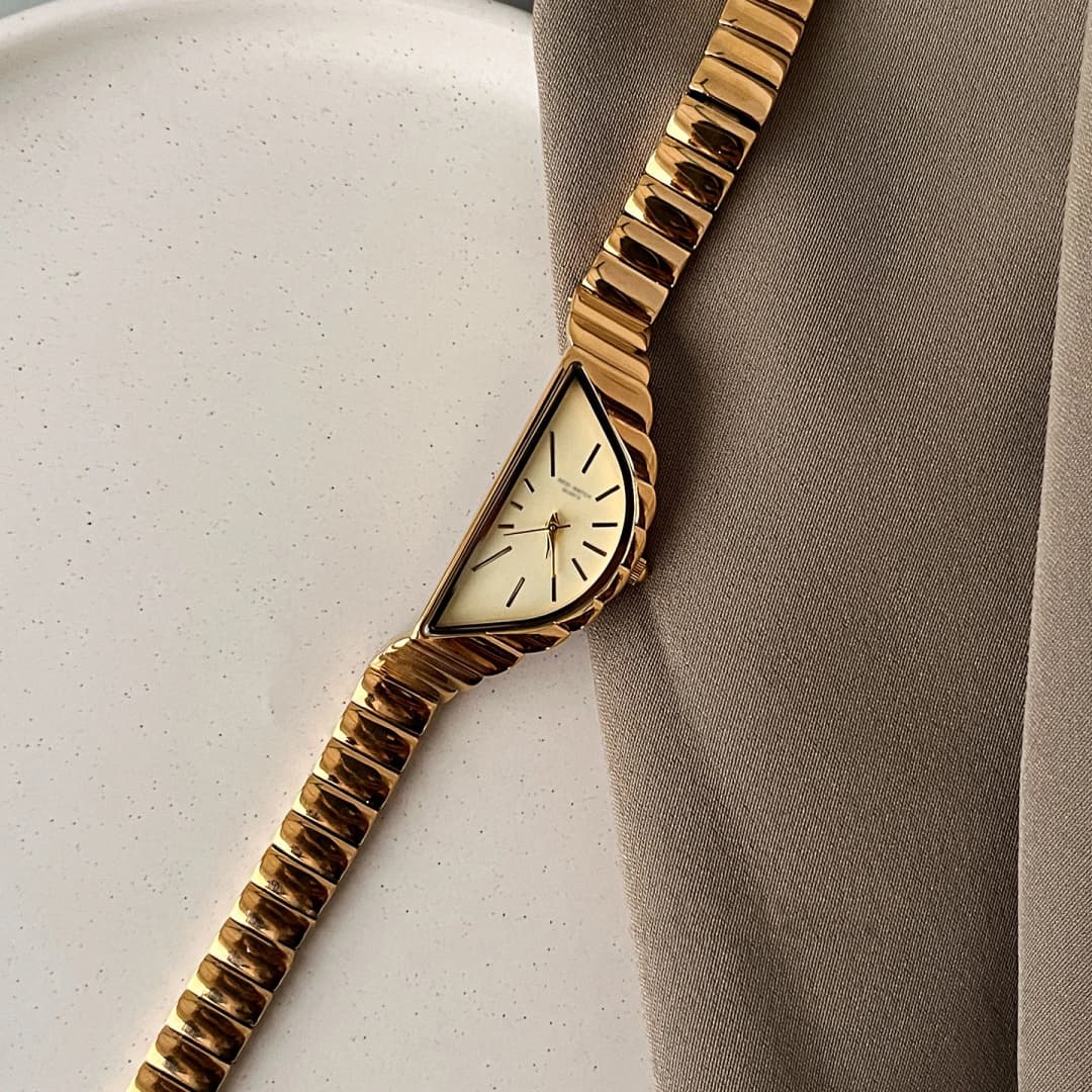 NEW Fashion Design Women's Watches Creative Half-Moon Dial Stainles Steel Quartz Authentic Watch Premium Women's Wristwatch Gift - 4