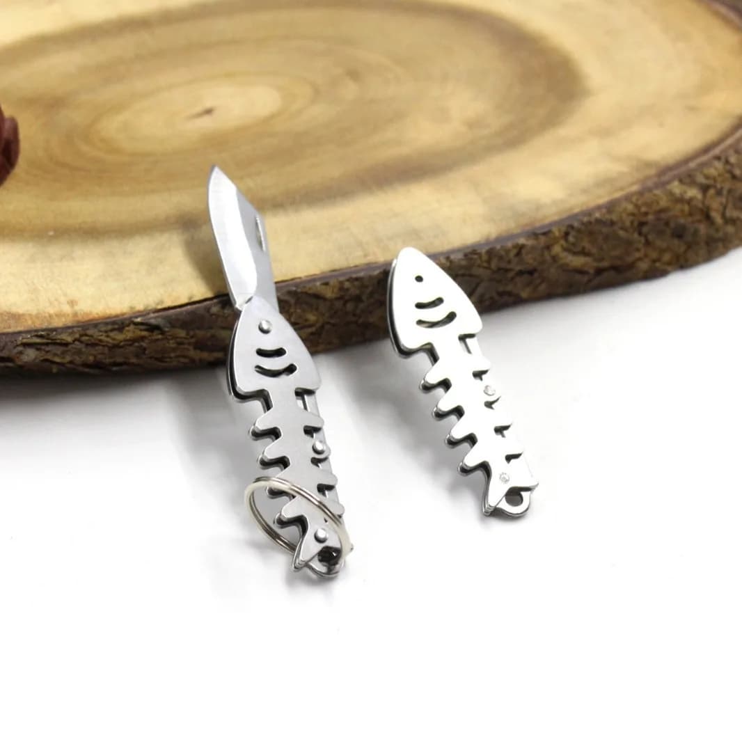 سكين صغير قابل للطي في الهواء الطلق الإبداعية عظم السمك Unboxing المحمولة جيب المفاتيح الفولاذ المقاوم للصدأ التكتيكية EDC أداة القاطع قلادة