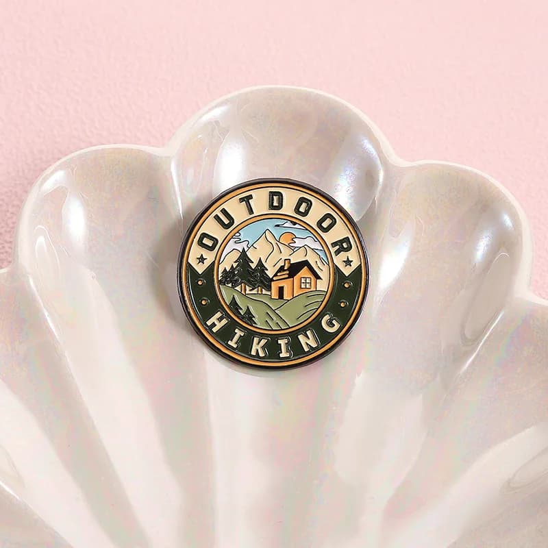 شارات ودبابيس مغامرات خارجية من خليط معدني، إكسسوارات حقائب وملابس، هدايا للأصدقاء لمحبي التسلق والمشي والتخييم - 4