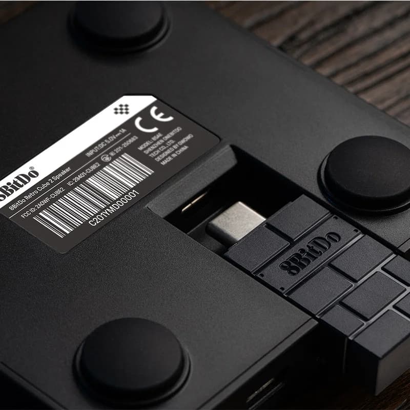 سماعة 8BitDo Retro Cube 2، سماعة بلوتوث محمولة مع صوت ستيريو، قاعدة شحن لاسلكية، بلوتوث 5.3/2.4G/سلكي - 3