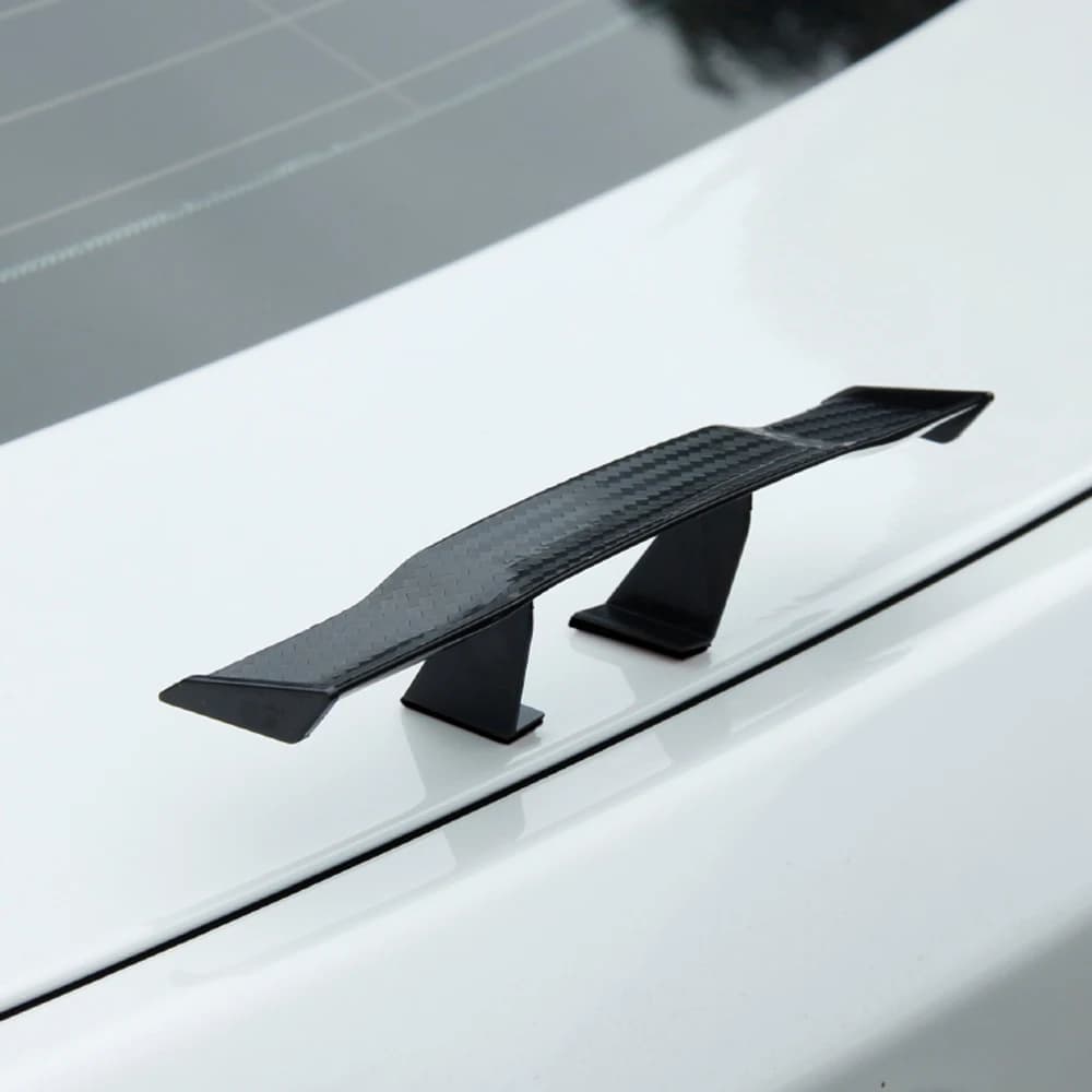 جناح خلفي صغير عالمي ثلاثي الأبعاد ملصقات جناح صندوق السيارة الخلفي إكسسوارات خارجية مضحكة للسيارة زخرفة بمظهر ألياف الكربون - 6