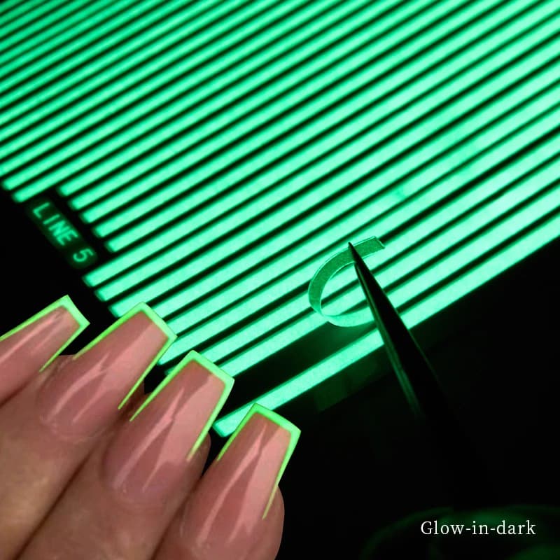 1 ورقة خطوط ثلاثية الأبعاد مسمار ملصقا الهندسة المعادن شريط مسمار الشارات الذهب الأسود تأثير الفرنسية المنزلق مسمار الفن زينة