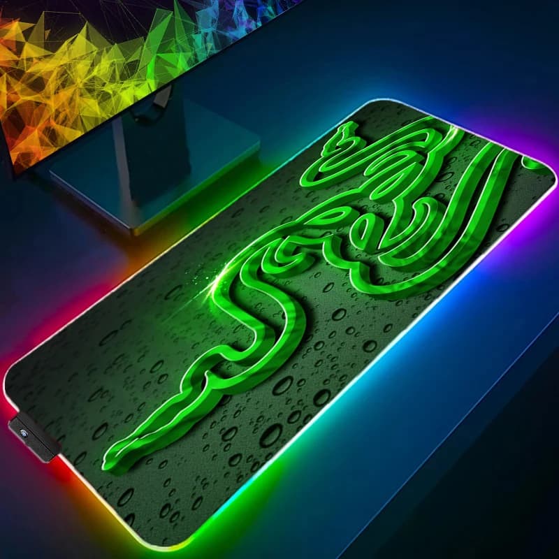 لوحة ماوس Razer RGB LED مع إكسسوارات كمبيوتر شخصي ولوحة ألعاب مطاطية غير قابلة للانزلاق ولوحة مفاتيح فاخرة