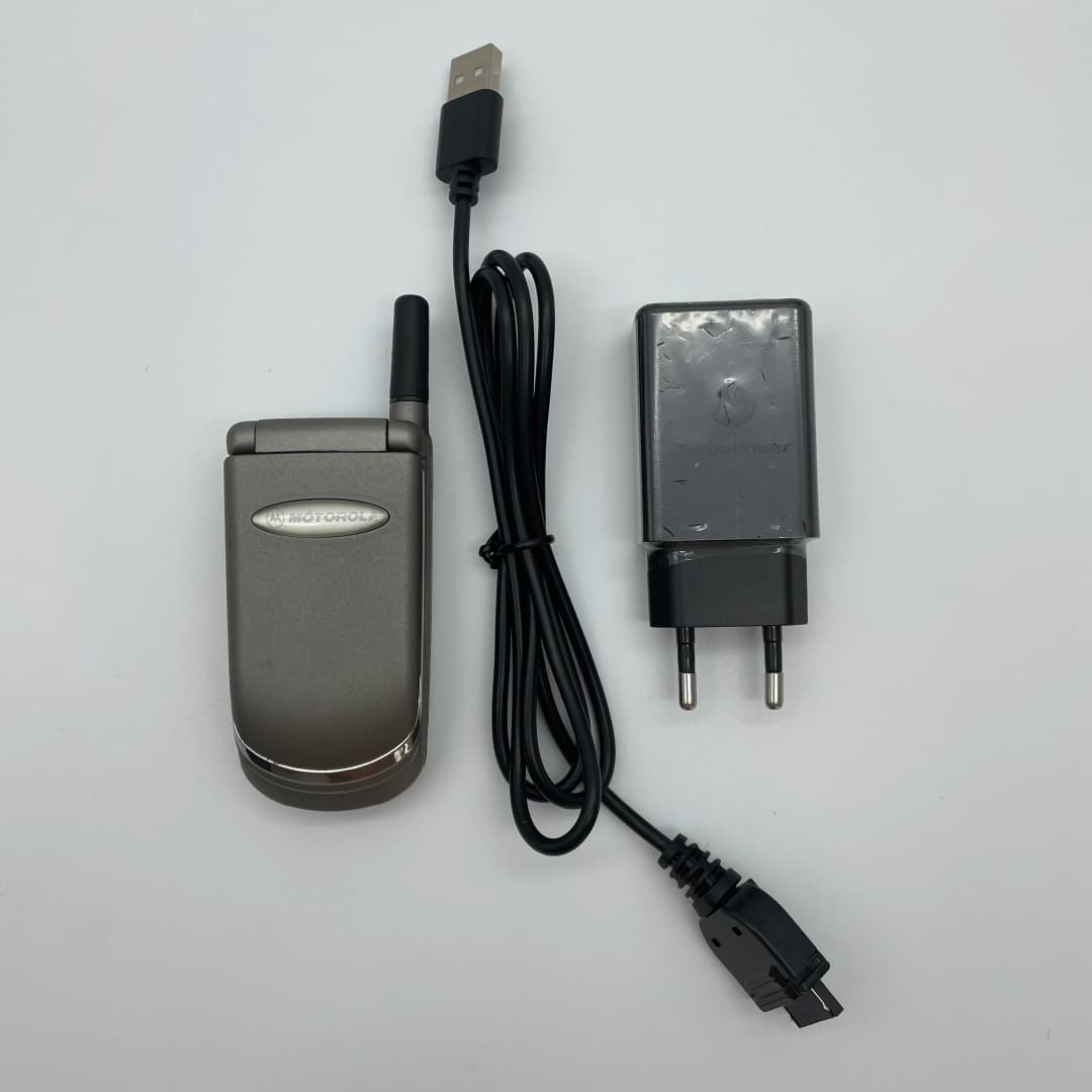 Refurbished Motorola V50 Original V50 Detachable Battery 600mAh 2G Cell Phone Wholesale Free shipping Only Support English - 6