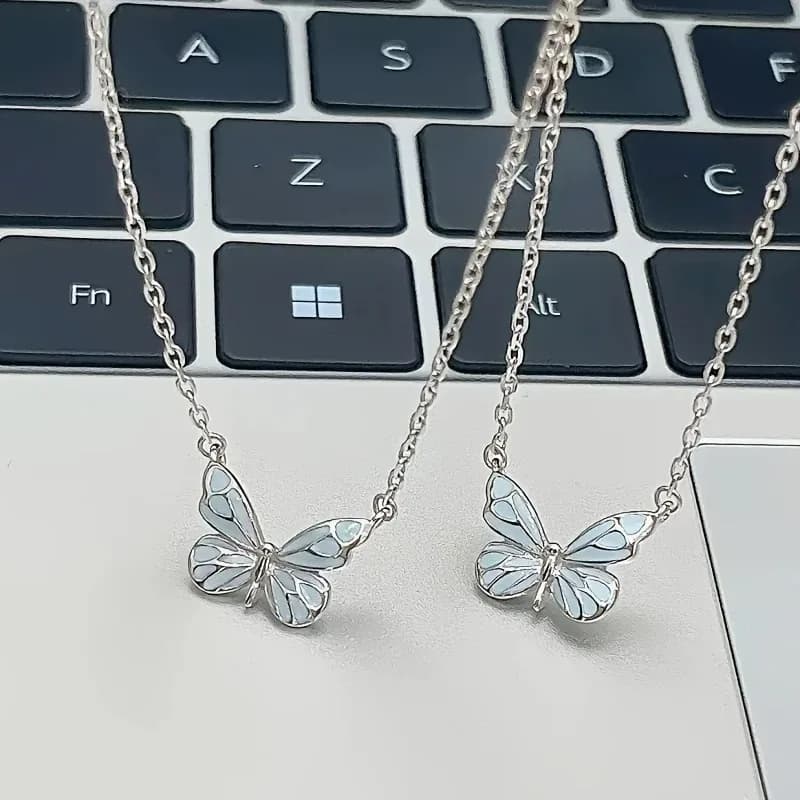 2025 New Butterfly Lamp Necklace Female Simple Light Luxury Fashion New Blue Luminous Butterfly Clavicle Chain Female Party Gift - 3