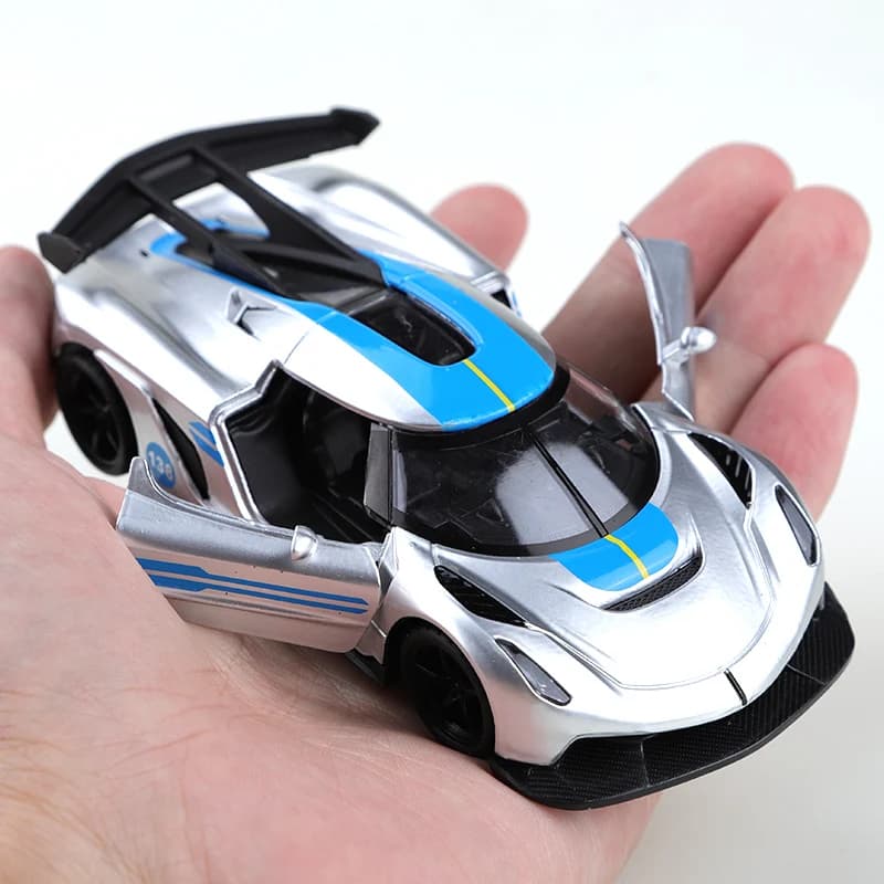 نموذج سيارة سباق بمقياس 1:36 مع أكياسها، معدن مصبوب، سيارة واقعية من خليط معدني للأطفال، لعبة للأولاد، تزيين السيارة - 6