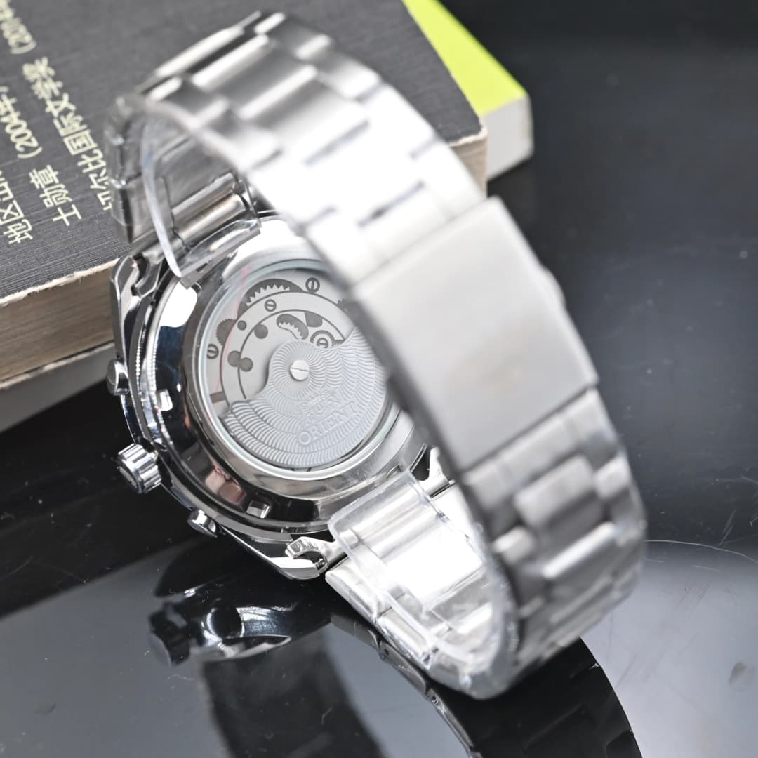 Orient Men's Quartz Chronograph Watch Red Dial Stainless Steel Band 100M Waterproof Sport Wristwatch - 5