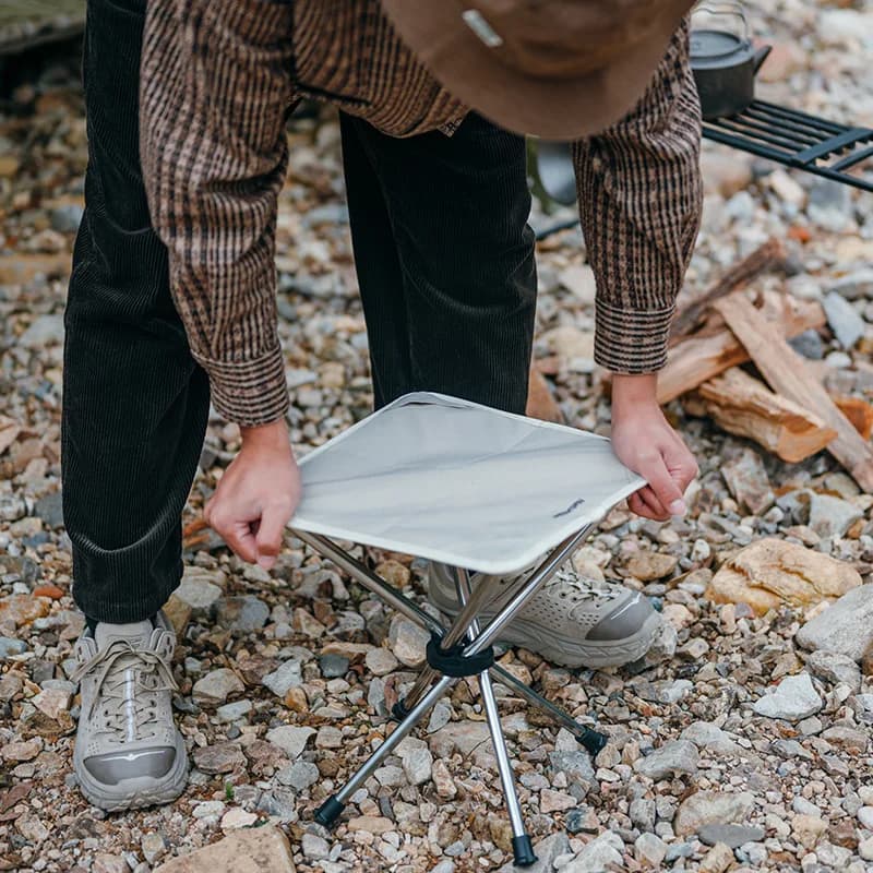 مقعد زاوية قابل للسحب للتخييم من Naturehike، خفيف الوزن، كرسي صيد محمول، للاستخدام الخارجي