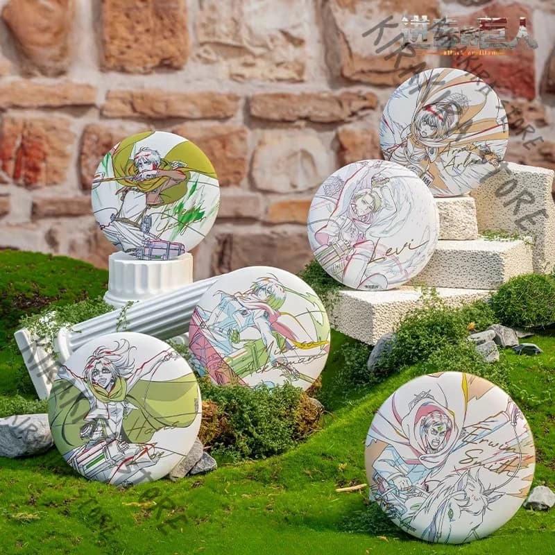 هجوم على تيتان ليفي إرين جايجر ميكاسا.أكرمان راينر براون هانجي زوي شارة رسمية أنمي 10 سم دبوس ديكور شعار