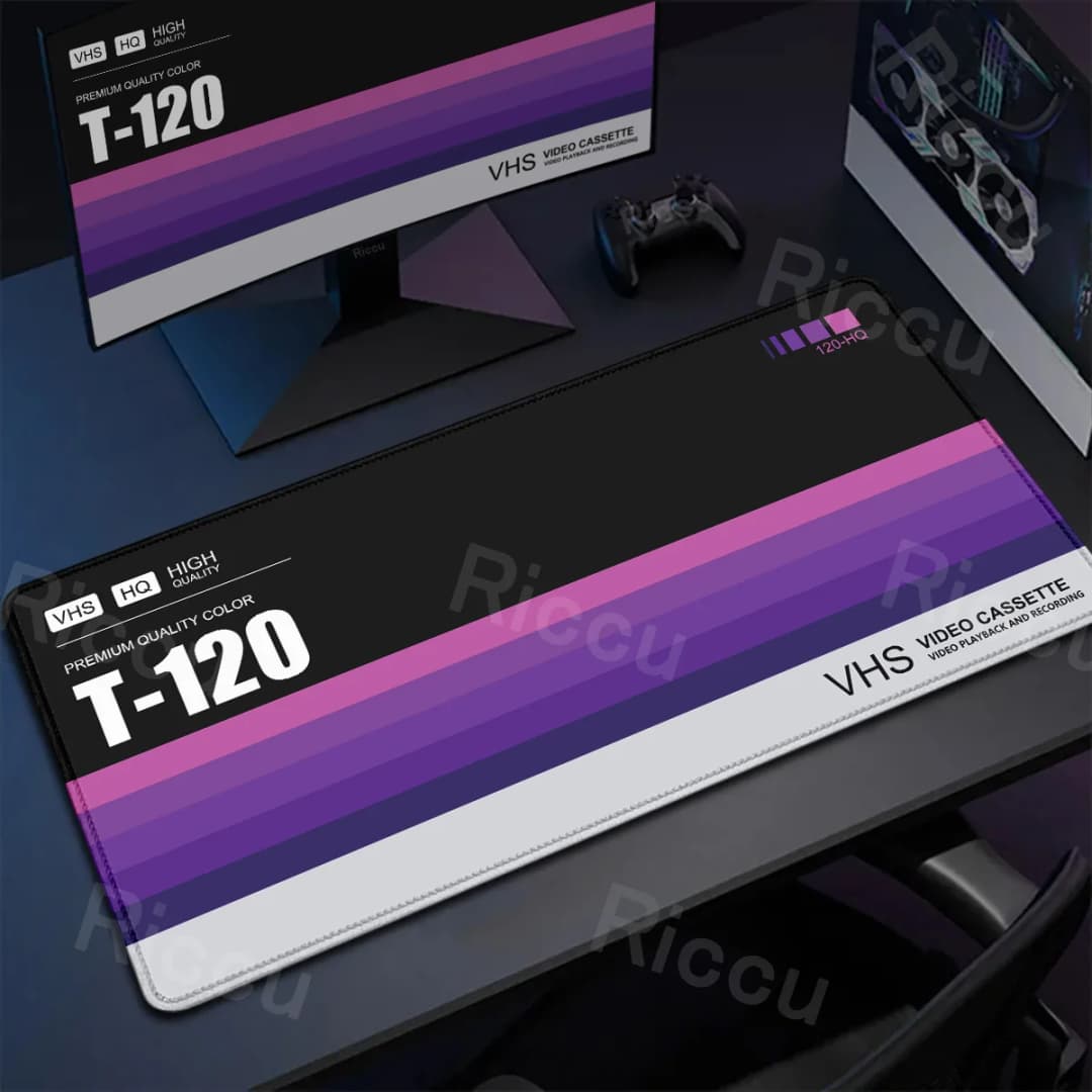 قاعدة فأرة بتصميم كلاسيكي VHS، كبيرة الحجم، غير قابلة للانزلاق، 90x40 سم، تصميم فني عالي الدقة - 2