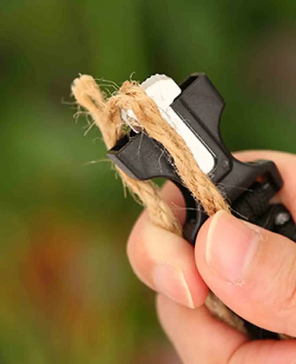 (بدون صوان) في الهواء الطلق بقاء مظلة حبل SOS سوار الإنقاذ في حالات الطوارئ سوار البوصلة الرياضة التكتيكية صافرة أساور - 4